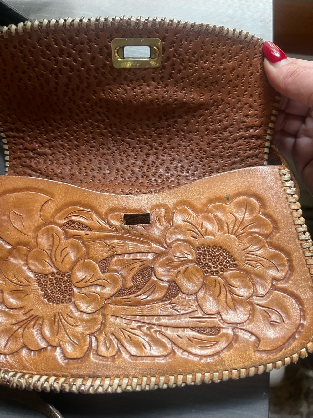 Hand-Tooled Floral Leather Crossbody Bag in Tan - Picture 4 of 6